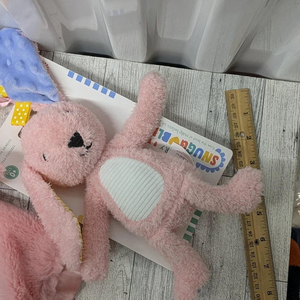 Snuggubles Pink Plush Animal Blanket Set